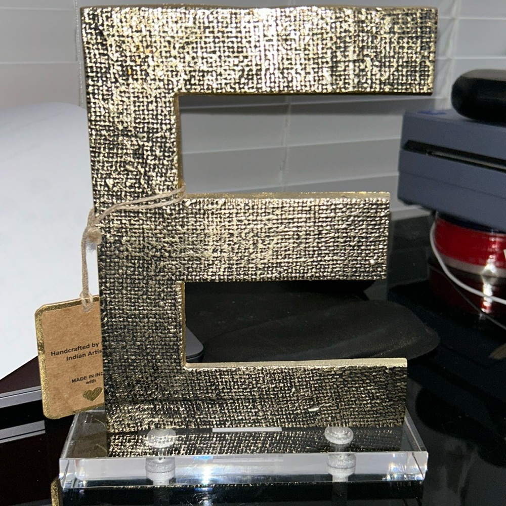 Metal Letter “E” On A‎ Acrylic Stand NWT